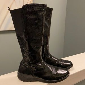 GEOX Tall Patten Leather Boots - US size 4